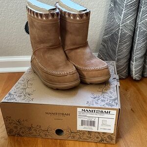 Manitobah Reflections Half Boot NIB